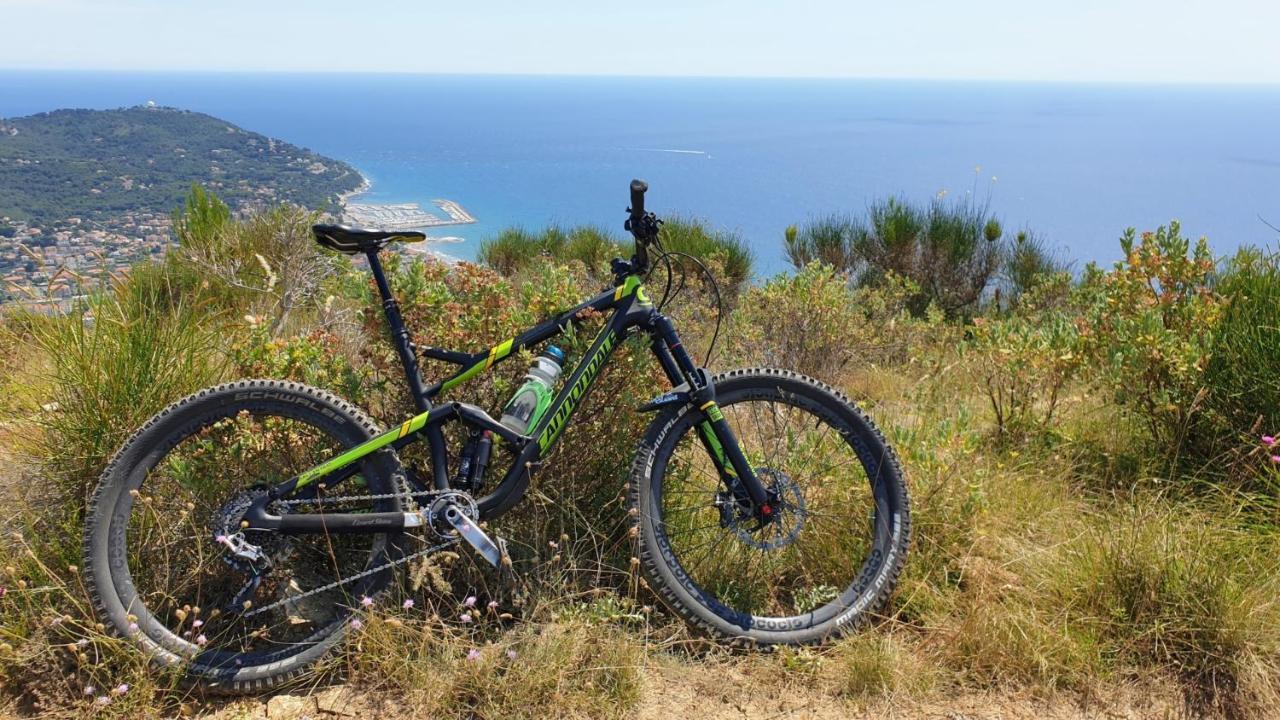 Un Posto Al Sole Villa Diano San Pietro Eksteriør bilde